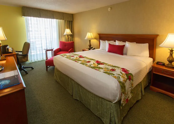 Ramada Plaza By Wyndham Waikiki